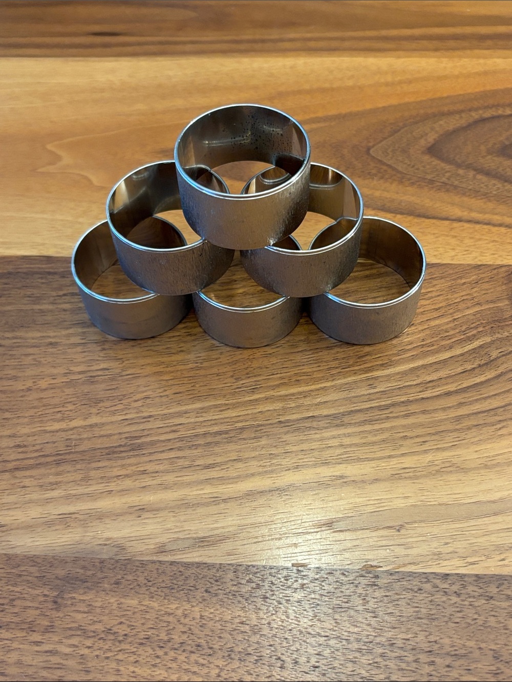 Silver Tone Brushed Metal Textured Set of 6 Napkin Rings 1”